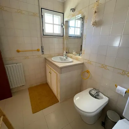 Feriehus Sunny Minutes From The Lourinhã