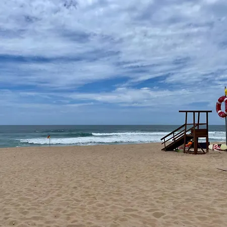 Sunny Minutes From The * Lourinhã