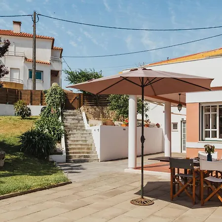 Sunny Minutes From The Lourinhã